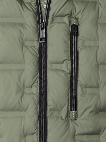 CASAMODA Vest 'Basic' in Green