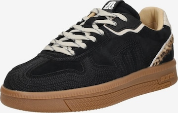 Baskets basses 'Yale Emboidery' MARUTI en noir : devant