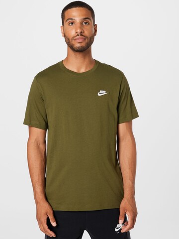 Nike Sportswear Regular Fit T-Shirt 'Club' in Grün: predná strana