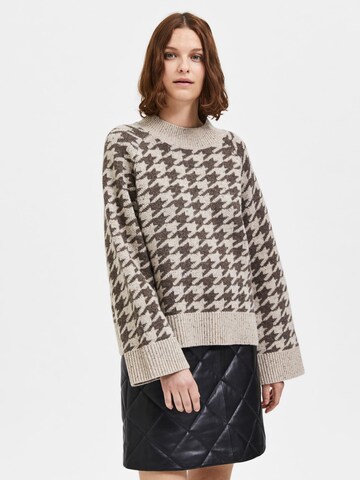 Pullover di SELECTED FEMME in beige: frontale