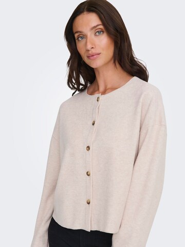 Cardigan 'ONLMatty' ONLY en beige