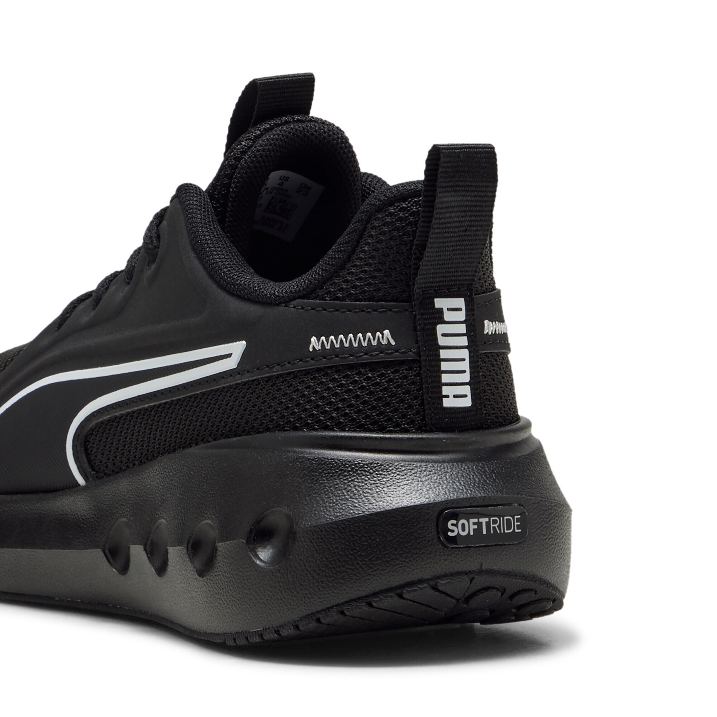 PUMA Sportschoen in Zwart