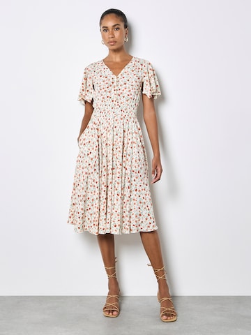 Apricot Jurk in Beige: voorkant