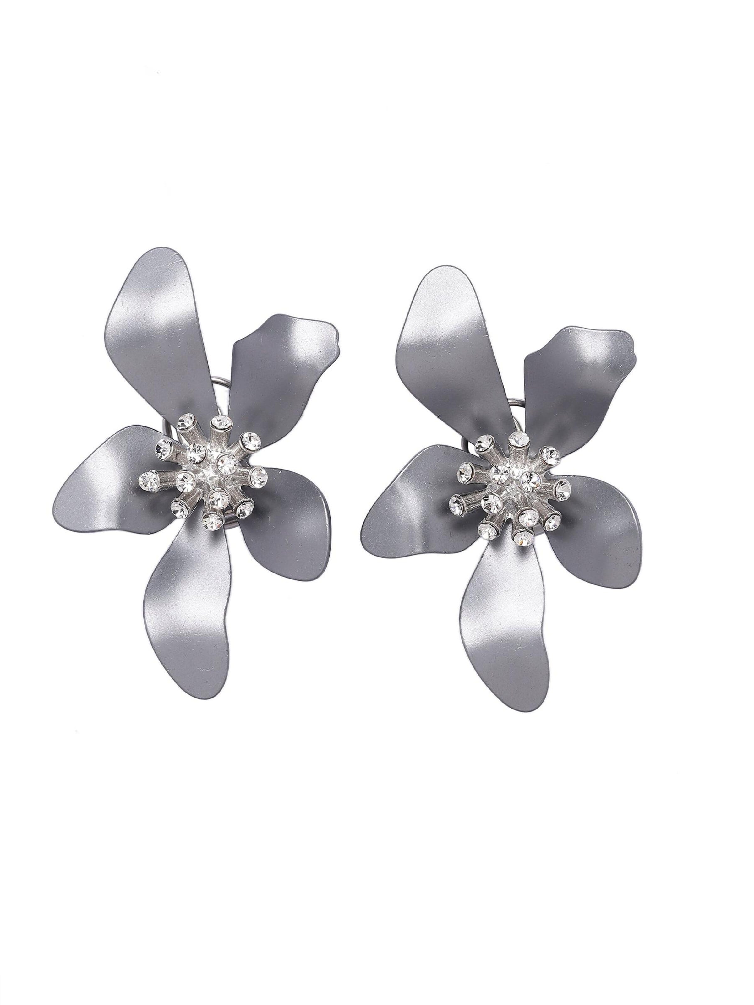 AVANT-GARDE PARIS Boucles d'oreilles 'Fridara' en One Size en gris chiné, Vue avec produit