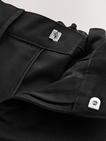 Regular Pantaloni de la Next pe negru