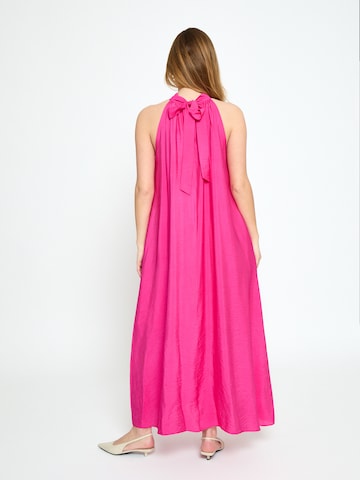 Peppercorn - Vestido 'Opeya' en rosa