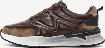 Sneaker bassa di Derimod in marrone: frontale