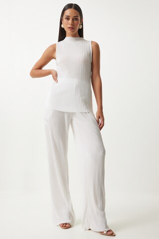Happiness İstanbul Брючный костюм в Белый