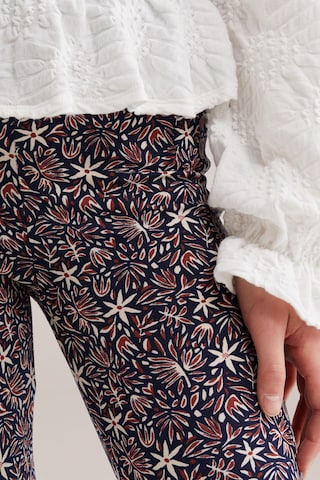 Flared Leggings di WE Fashion in blu