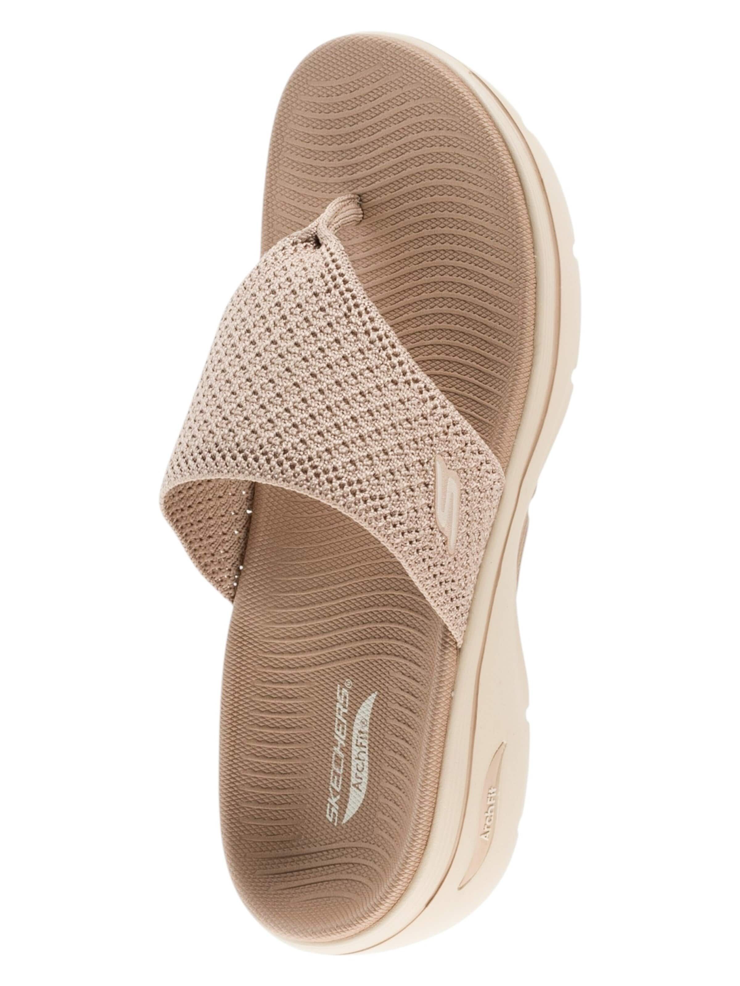 SKECHERS Teenslipper 'Skechers Go Walk Arch Fit 2.0 Sandal - Carrie' in Beige