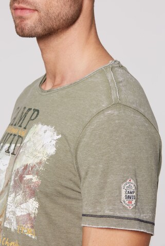 CAMP DAVID Bluser & t-shirts i grøn