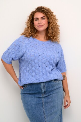 KAFFE CURVE Sweater 'Cnalene' in Blue: front