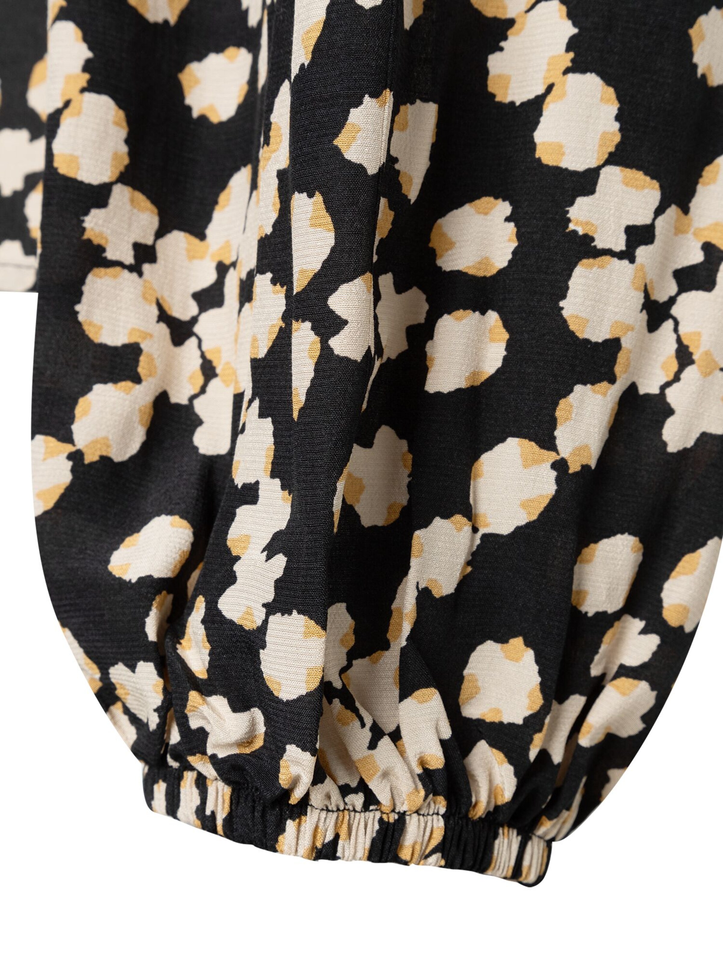 MORE & MORE Pusero värissä musta