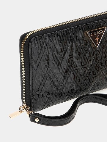 GUESS Portemonnaie 'Adelard' in Schwarz
