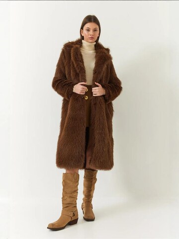 Manteau d’hiver Bianco Lucci en marron