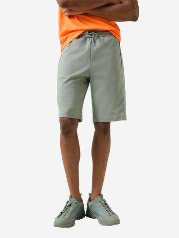 Bogner Fire + Ice Regular Sportshorts 'Leif' in Grün: Vorderseite