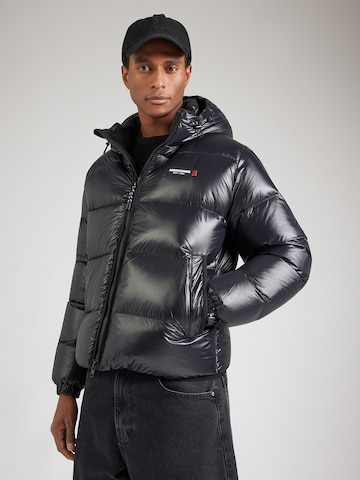 Geacă de iarnă de la Abercrombie & Fitch pe negru: față