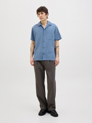 Jack & Jones Premium - Ajuste confortable Camisa 'JPRCCeaston' en azul
