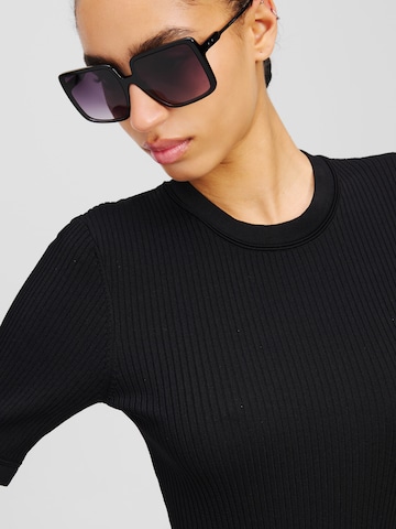 Ochelari de soare de la Karl Lagerfeld pe negru