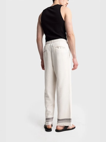 Giesto Regular Pants in White