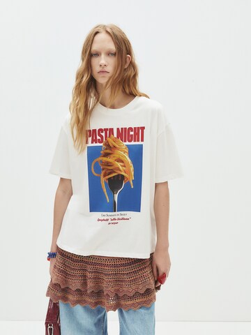 Pull&Bear Тениска в бяло: отпред
