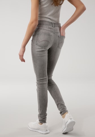 KangaROOS Skinny Jeans in Grey