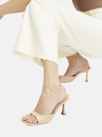 Tamaris Fußschmuck in Rot: Vorderseite