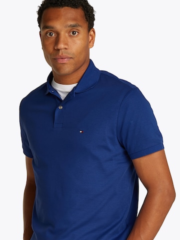 Maglietta di TOMMY HILFIGER in blu