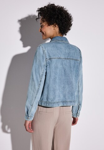 STREET ONE Jeansjacke mit Brusttaschen in Blau