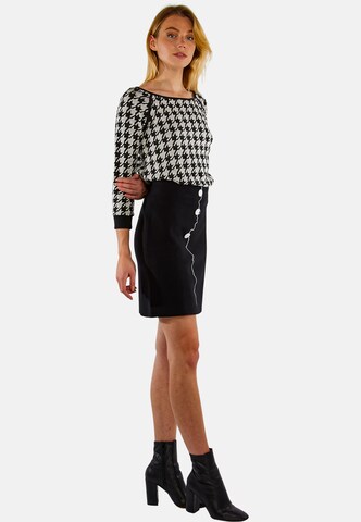 TOOche Skirt 'Picasso' in Black