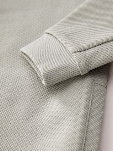Set Next en gris
