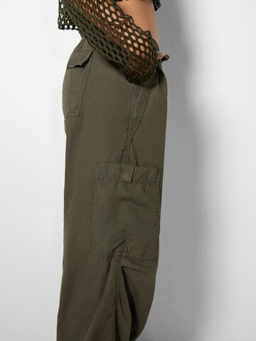 Loosefit Pantaloni cargo di Bershka in verde