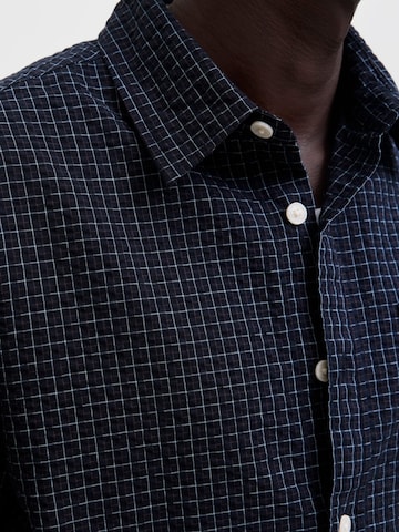 JACK & JONES - Ajuste confortable Camisa 'Menton' en azul