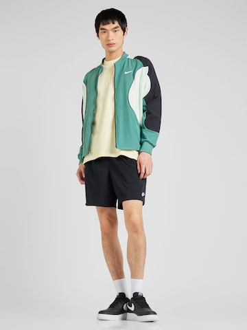 Nike Sportswear Regular Shorts 'Club' in Schwarz