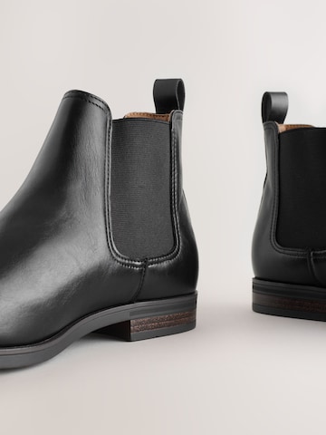 Next Chelsea Boots in Schwarz