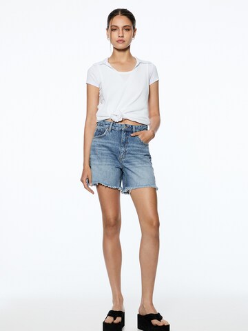 Pull&Bear Regular Shorts in Blau