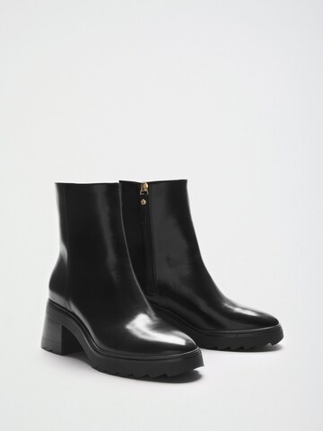 Lipsy Stiefelette in Schwarz
