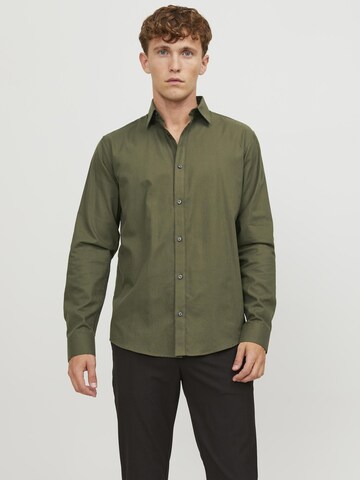 JACK & JONES Comfort fit Button Up Shirt in Green: front