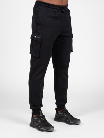 Gorilla Wear Tapered Cargobroek 'Hudson' in Zwart: voorkant