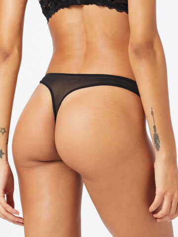 LASCANA Regular Thong in Black