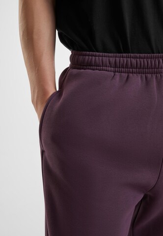 Effilé Pantalon Urban Classics en violet