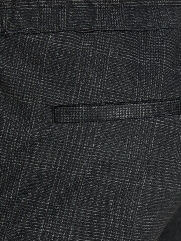 Jack & Jones Plus Regular Trousers 'Will' in Black