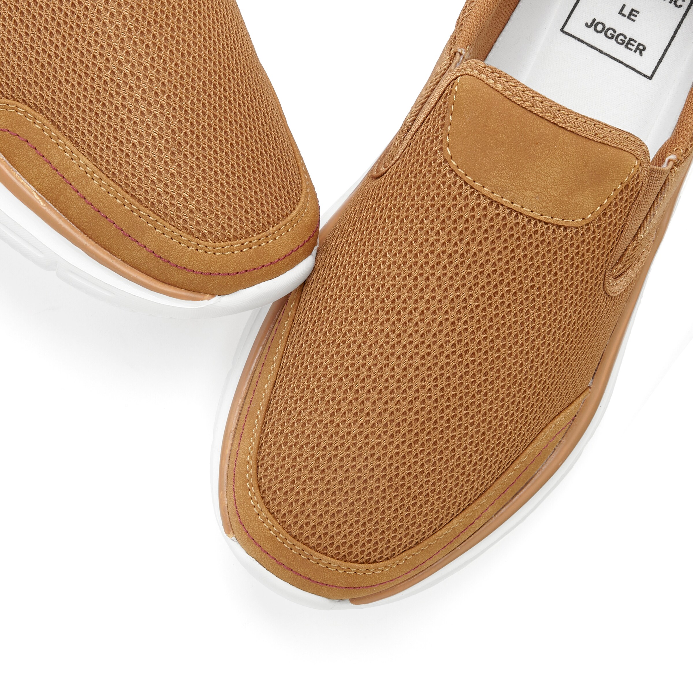 Authentic Le Jogger Slip-ons in Beige