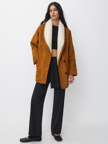 Pull&BearPrijelazna jakna - smeđa boja