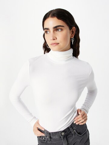 Calvin Klein Shirt in White: front