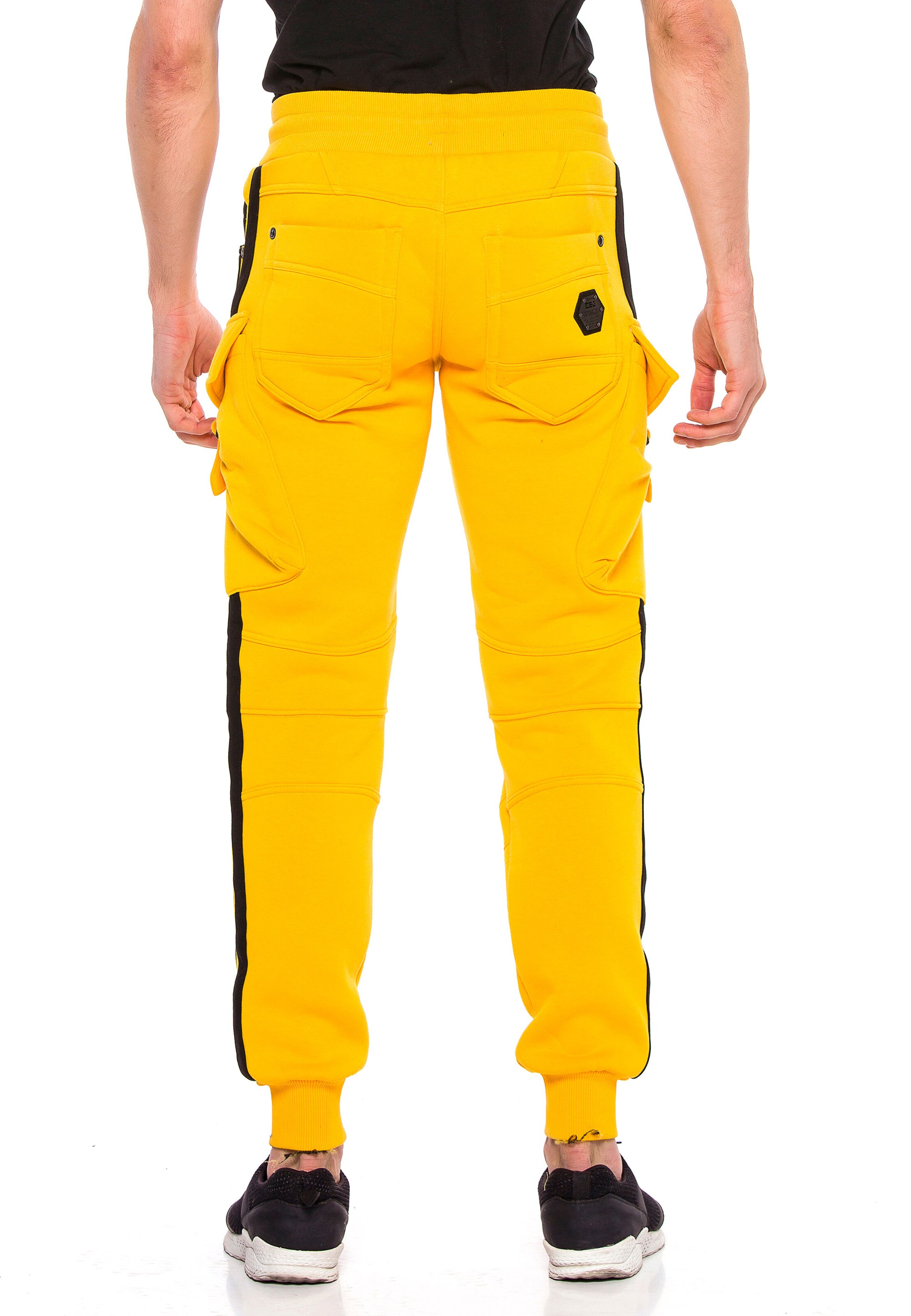 CIPO & BAXX Regular Jogging-Pants in Gelb