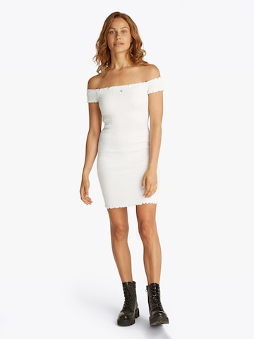 Tommy Jeans Jurk in Beige