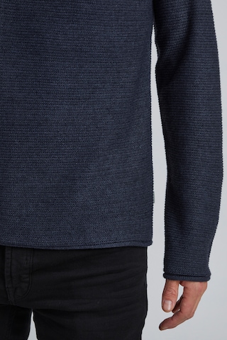 !Solid Sweater in Blue