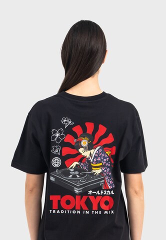 Oldskull T-Shirt 'Asian Neon Djane' in Schwarz