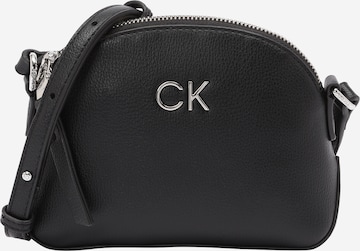 Calvin Klein tavaline Õlakott 'Daily', värv must: eest vaates